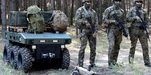 Belgia testează roboți militari pe roți. Tehnologia care poate ajunge și în industria auto