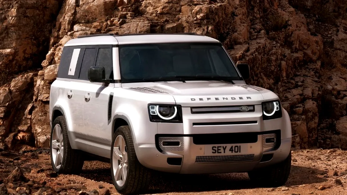 Activiștii anti-SUV au spart anvelopele a 60 de modele Land Rover din curtea unui dealer - VIDEO