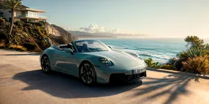 Porsche completează gama 911 cu noi modele. 911 Carrera 4S este disponibil în format Targa, Cabrio sau Coupe