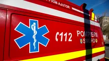 Un șofer din București a lovit un copac și două ambulanțe SMURD