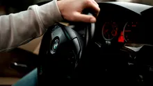 Șoferii începători, INTERZIȘI la volanul mașinilor puternice! Proiectul, pe masa Parlamentului