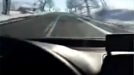 Un şofer a făcut un live pe Facebook în timp ce conducea cu 200 de km/oră - VIDEO