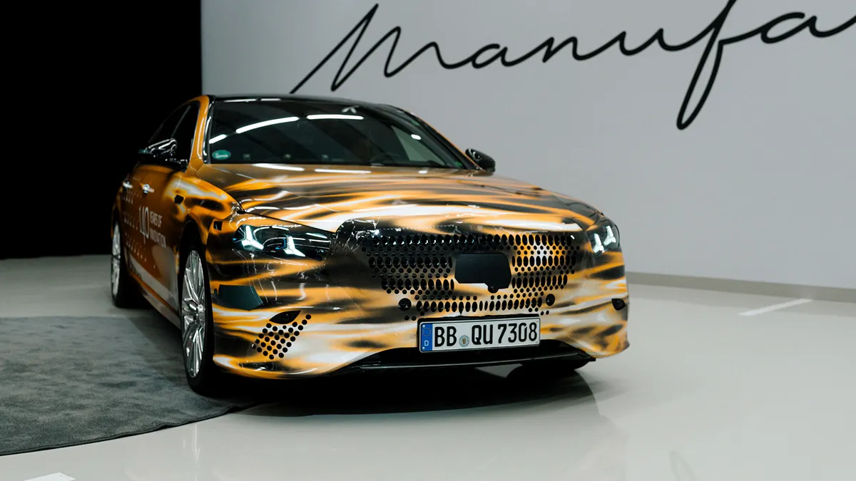 Facelift-ul pentru Mercedes-Benz Clasa S va avea 2.700 de piese noi. Printre acestea, vor apărea centurile de siguranță încălzite