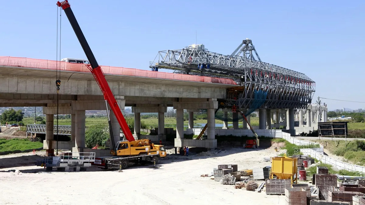 CNAIR construiește un pasaj uriaș la Roman. Podul rutier „mamut” va avea o lungime totală de 1.795 metri