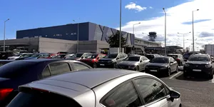 Aeroportul Otopeni va avea șapte stații de încărcare pentru mașinile electrice