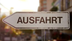 Două semne rutiere din Germania creează confuzie în rândul șoferilor. Ce înseamnă acestea?