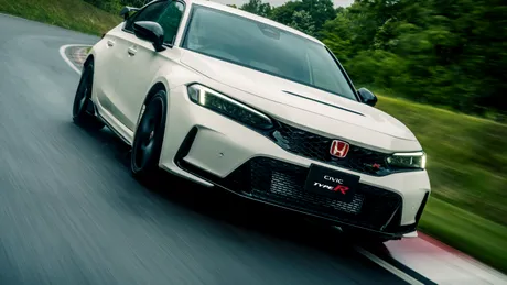Noua Honda Civic Type-R ar putea primi în curând și o versiune electrificată