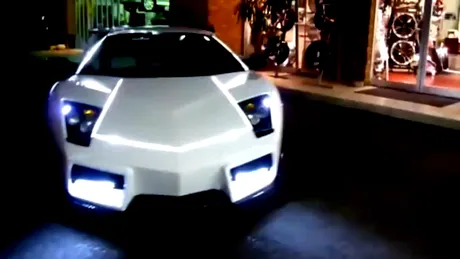 Evadat din film: Lamborghini decorat în stilul Tron: Legacy