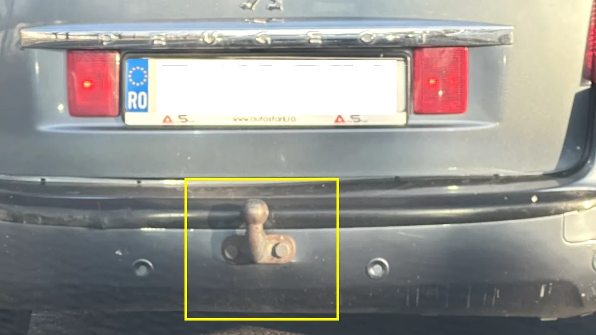 2025: Iei amendă dacă montezi cârlig de remorcare dar nu-l folosești? Reguli importante care trebuie știute