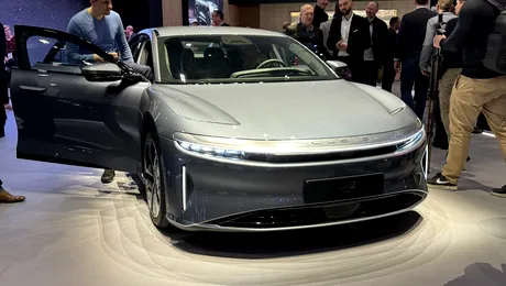 Producătorul de vehicule electrice Lucid va concedia peste 300 de angajați. Compania a înregistrat pierderi de miliarde de dolari