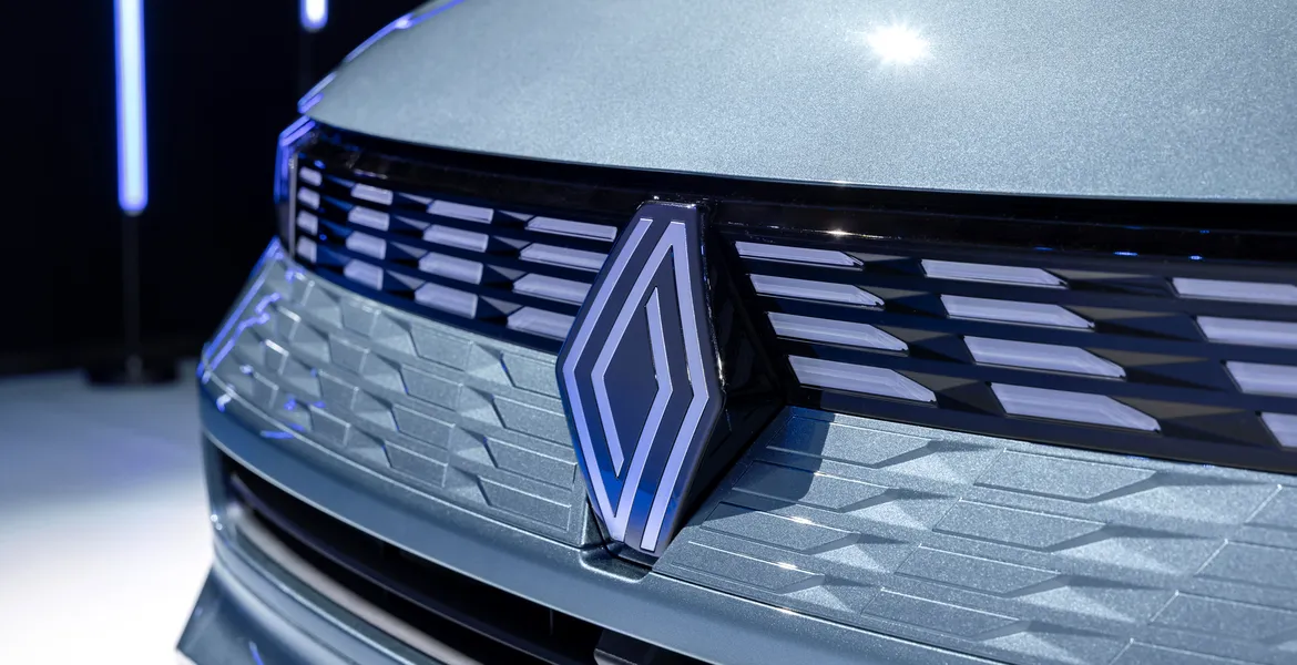 Renault anunță că va dezvolta baterii LFP pentru noile sale mașini electrice. Costurile vor scădea cu până la 20%