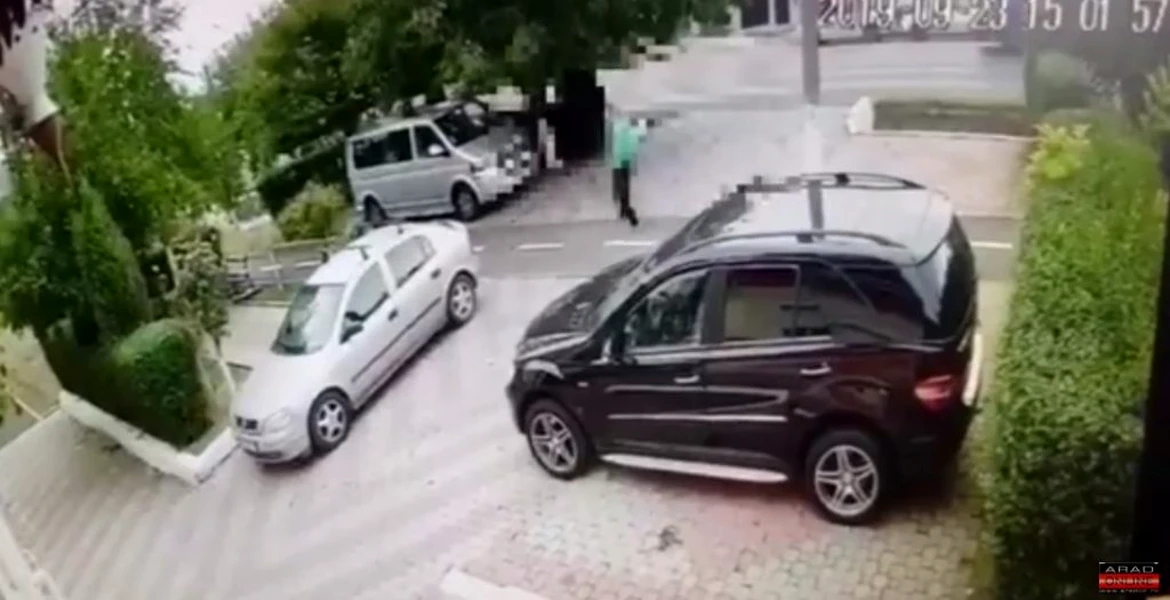 Un hoţ trece pe lângă un Mercedes, un Volkswagen şi un Opel, pe care dintre ele o jefuieşte? – VIDEO