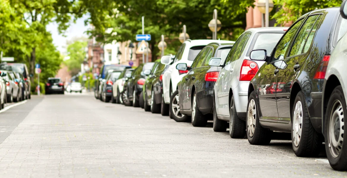 Tarif de parcare diferențiat! Orașul unde posesorii de SUV-uri vor plăti de 3 ori mai mult
