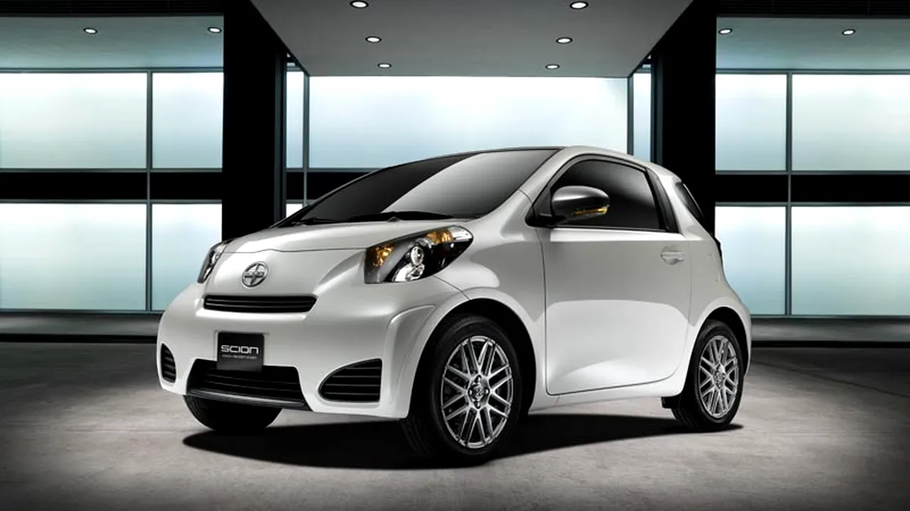 1-toyota-iq 