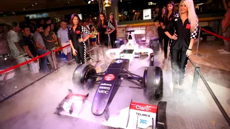 În exclusivitate, expoziţie de monoposturi F1 la mall-ul Sun Plaza!