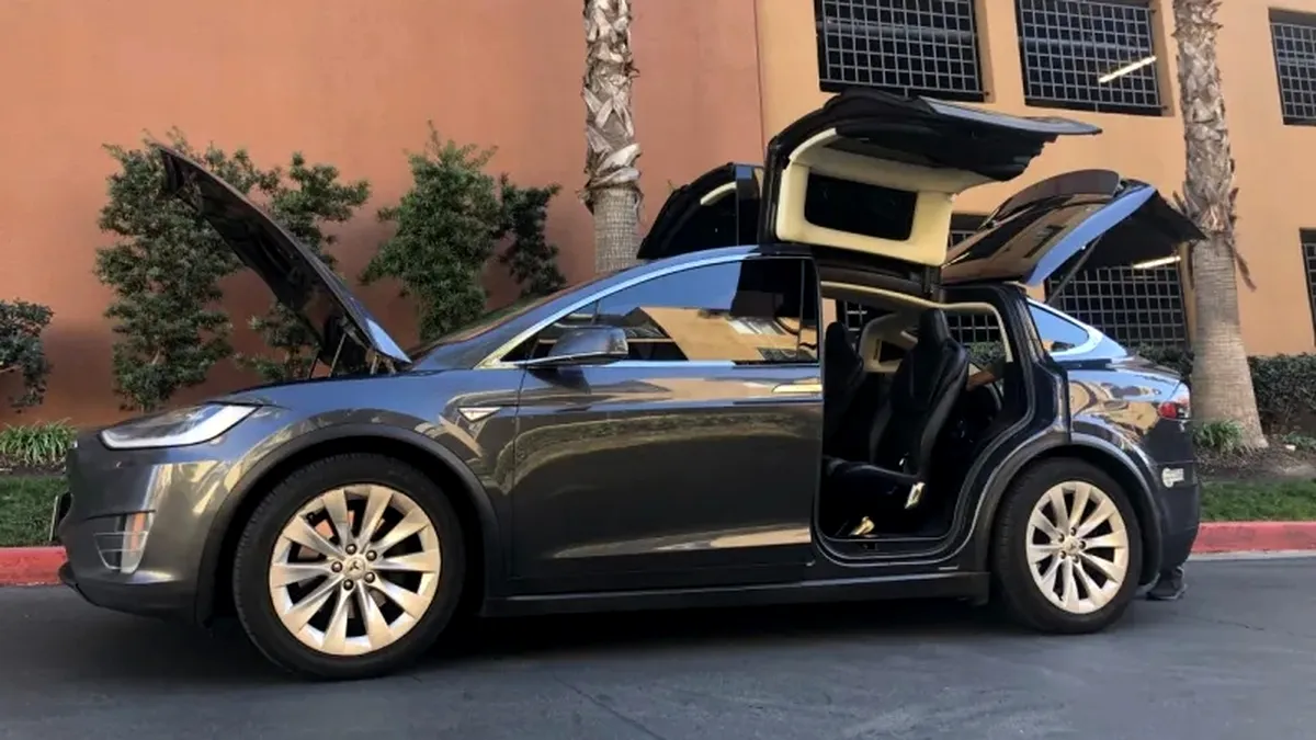 Cum arată o Tesla Model X după 645.000 km și ce piese a schimbat