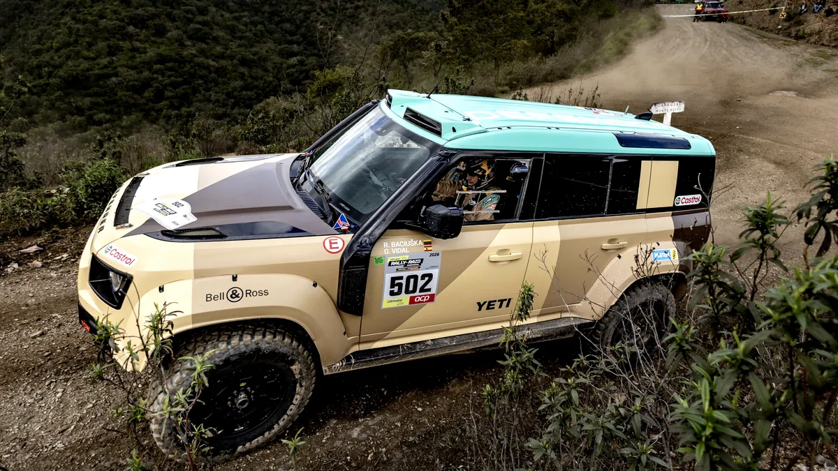 Defender câștigă clasa Stock în Rally-Raid Portugalia 2026