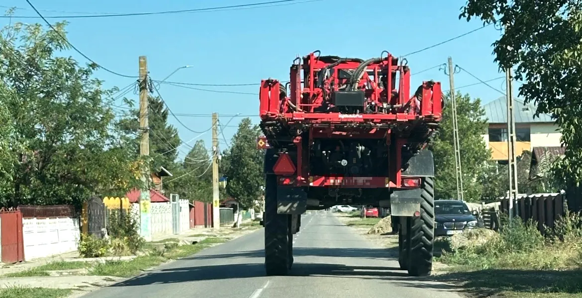 Au voie utilajele agricole să circule pe drumurile publice? Cum depășești corect un utilaj de mari dimensiuni