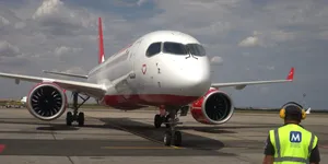 Una dintre cele mai mari companii aeriene din România și-a cerut insolvența. Zboruri anulate, suspendate sau reprogramate