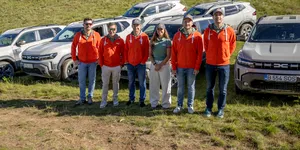 Echipa Dacia Sandriders a revenit în România! Câștigătorii raliului Dakar au parcurs un traseu de off-road la Runcu, Dâmbovița