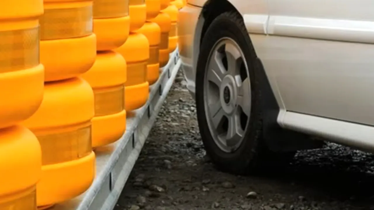 1-parapeti-cu-role-pe-e85 