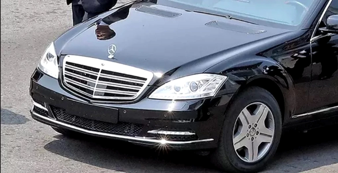 Daimler anunţă că nu ştie cum a achiziţionat Kim Jong Un limuzinele blindate