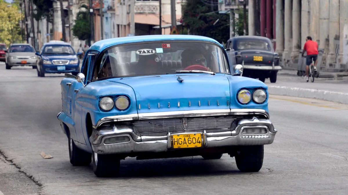 Cuba elimină restricţiile la importurile de maşini după mai bine de 50 de ani