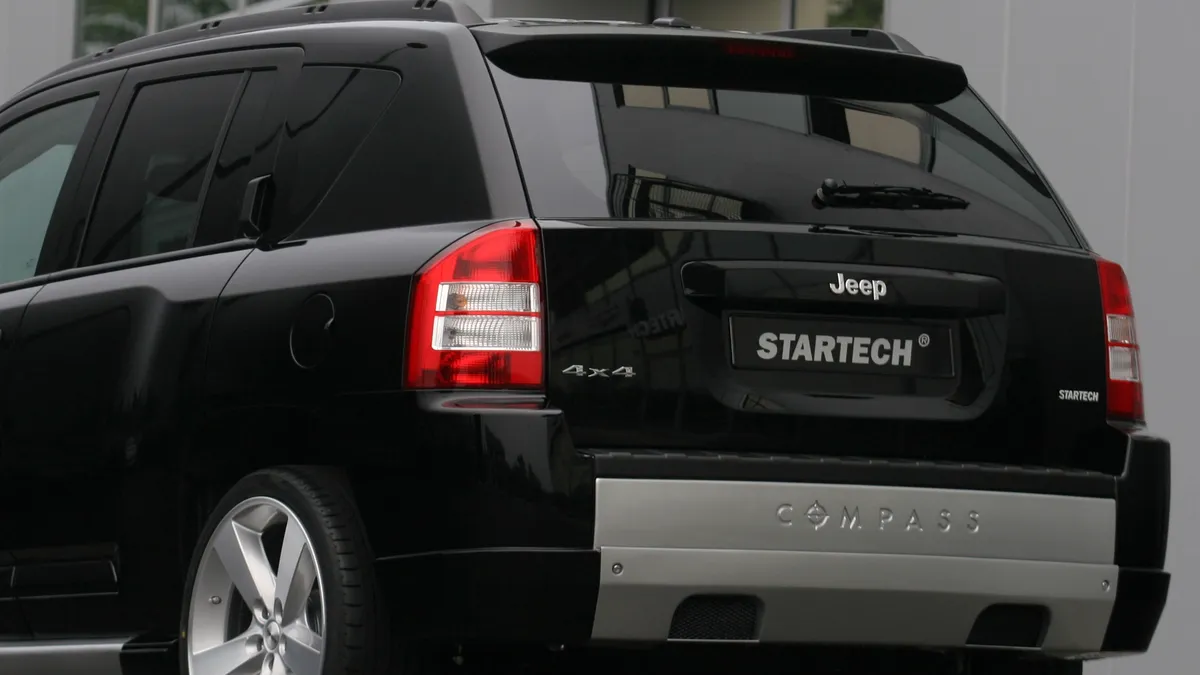 StarTech Jeep Compass