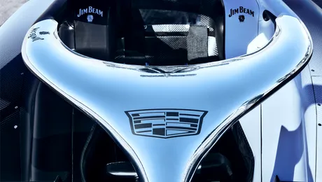 Foto & video | Cadillac prezintă aspectul noului său monopost de Formula 1. Prezentarea a fost făcută în cadrul Super Bowl