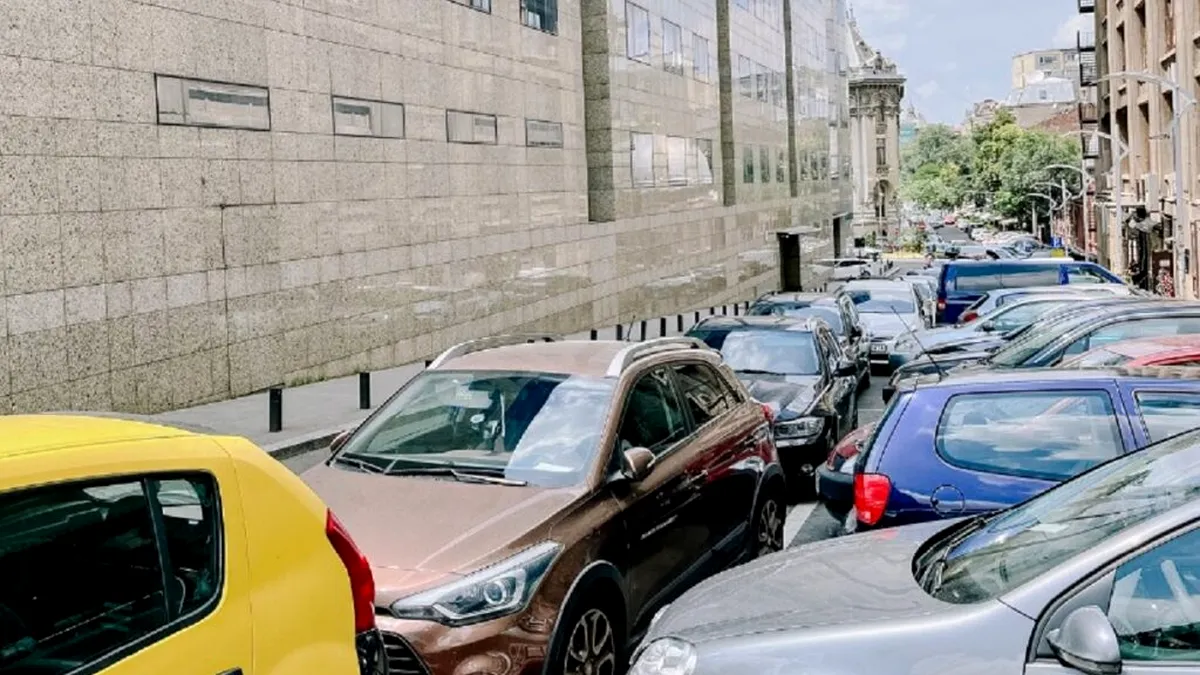 Șoferii nu vor mai putea parca gratis pe locurile din centrul Bucureștiului
