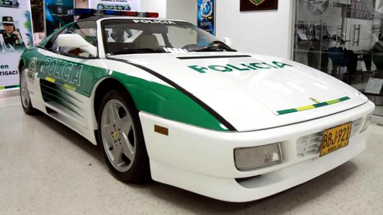 1-ferrari-politie 