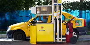 Exclusiv: Cât trebuie să lucreze ore pe zi un taximetrist pentru a rămâne profitabil? Costurile de exploatare modifică programul de lucru al taximetriștilor