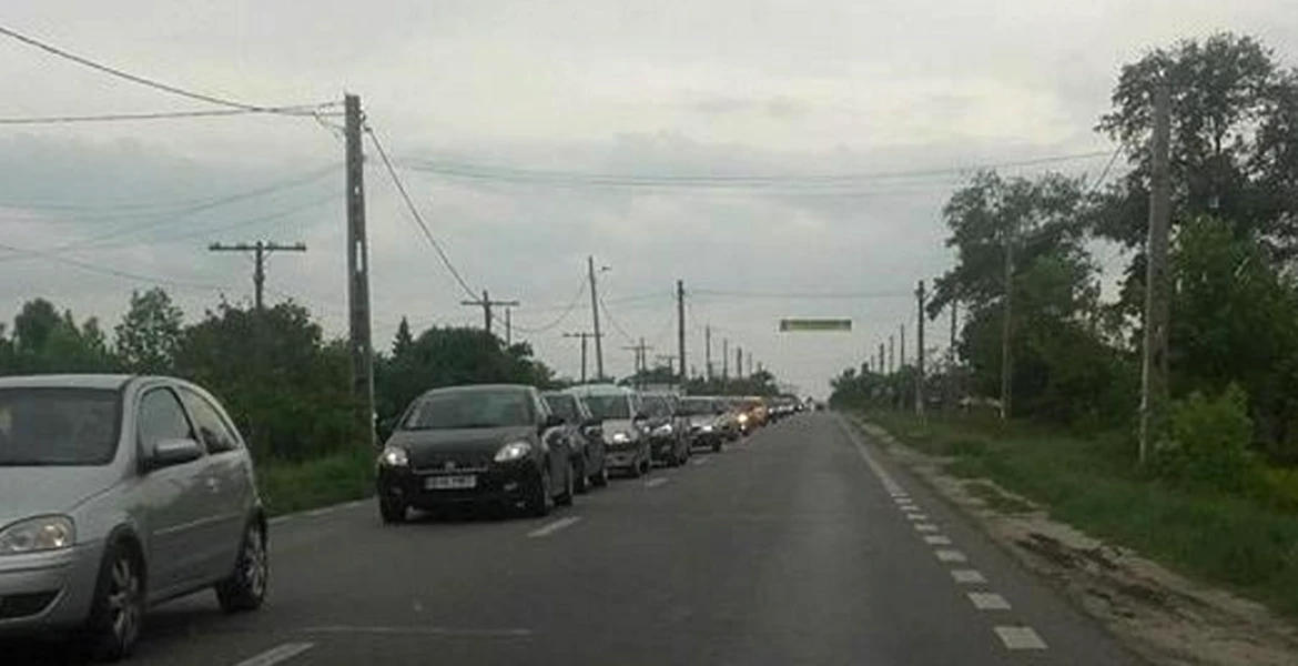Cum arată drumul ignorat de Guvern: bară la bară pe aproape 80 km spre Bucureşti – VIDEO