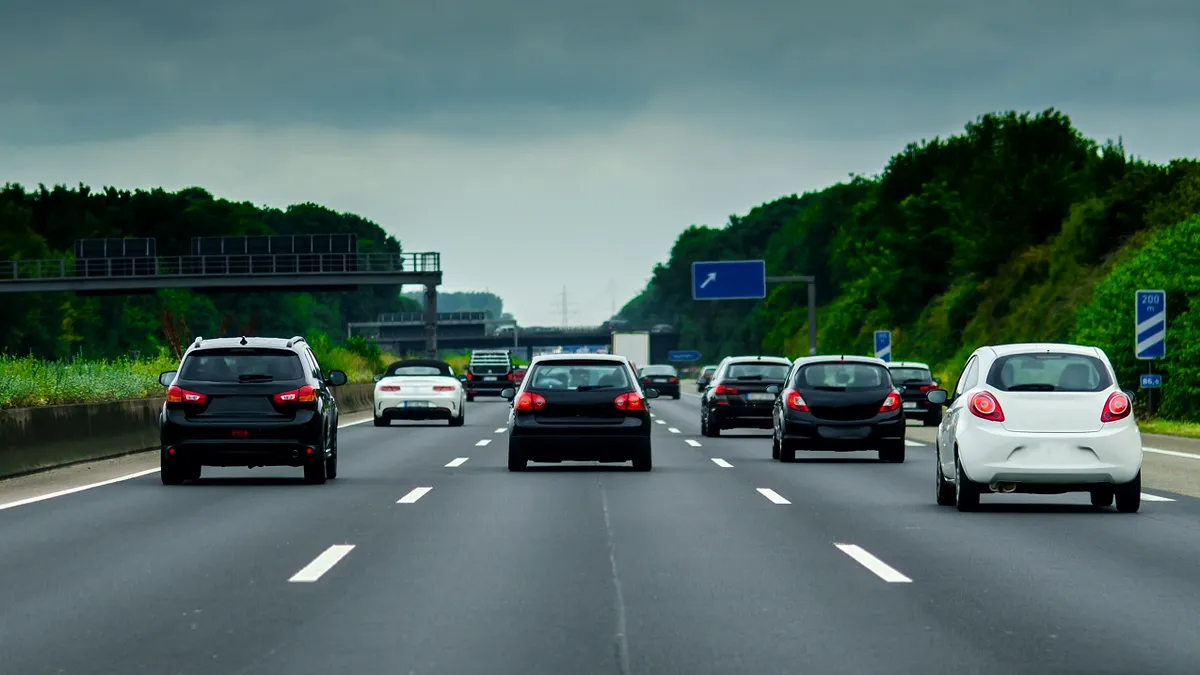 Un celebru pilot de Formula 1 este pentru limitarea vitezei pe celebra Autobahn