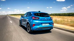 România produce peste 53.000 de mașini în iunie 2025. Dacia Mioveni și Ford Otosan, aproape bara-bara