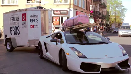 Lambo Gallardo, supercarul bun la toate, în special la reclamă [VIDEO]