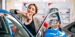 7 lucruri pe care trebuie să le știi când îți cumperi o mașină (P)