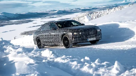 Noul BMW i7 este testat pe gheaţă şi zăpadă la Cercul Polar