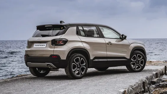 Jeep Avenger a primit 200.000 de comenzi de la lansarea oficială pe piață
