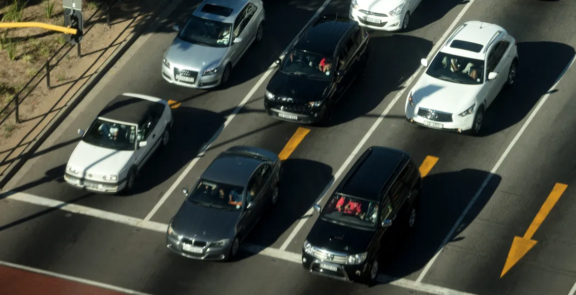 2025: Ești amendat atunci când conduci mașina altei persoane? Ce riști dacă nu ai împuternicire