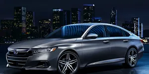 Americanii cumpără tot mai multe mașini hibride din cauza scumpirii carburantului. Vânzări record pentru Honda și Hyundai
