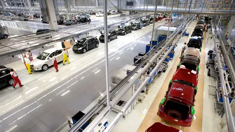 Cum a ajuns o micuță țară din UE o forță în producția auto mondială? E cel mai mare producător de automobile pe cap de locuitor din lume