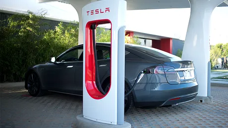Tesla va deschide anul acesta prima stație de încărcare în Bulgaria