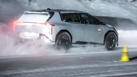 Autonomie reală la -37°C: Kia EV4 ridică ștacheta în segmentul dominat de Tesla Model 3