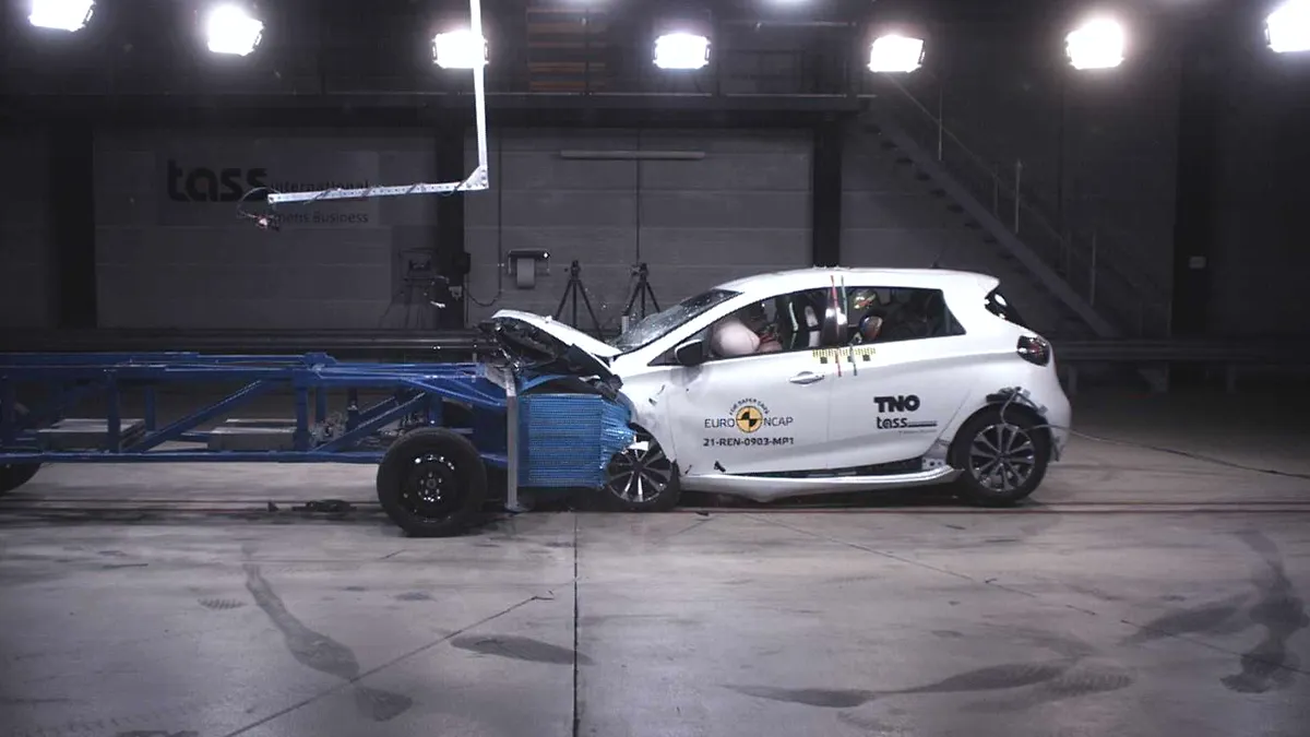 VIDEO. Scor rușinos pentru Renault Zoe: zero stele la testele de siguranță EuroNCAP