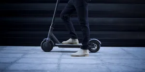 Top 3 funcții esențiale la o trotinetă electrică (P)