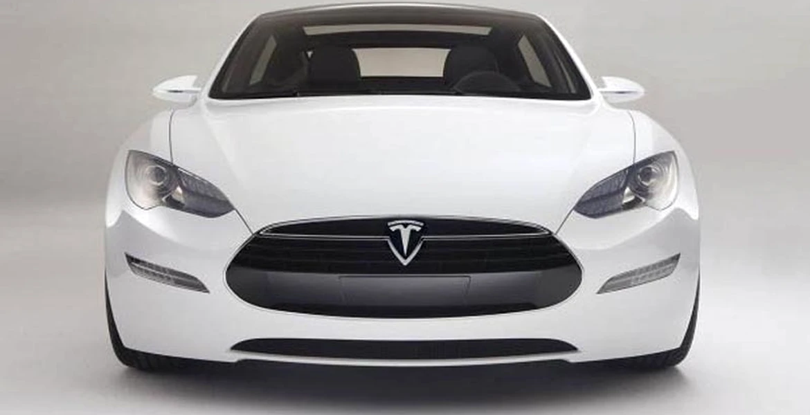 Tesla estimează vânzări record pentru modelul S