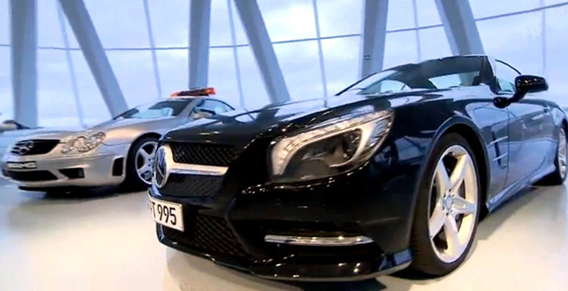 VIDEO: 60 de ani de tradiţie, pentru Mercedes-Benz SL