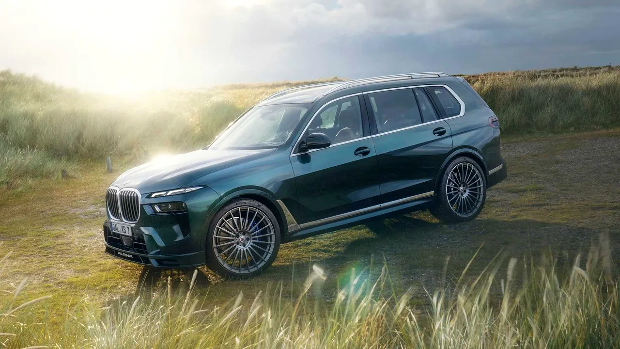 2023-alpina-xb7 