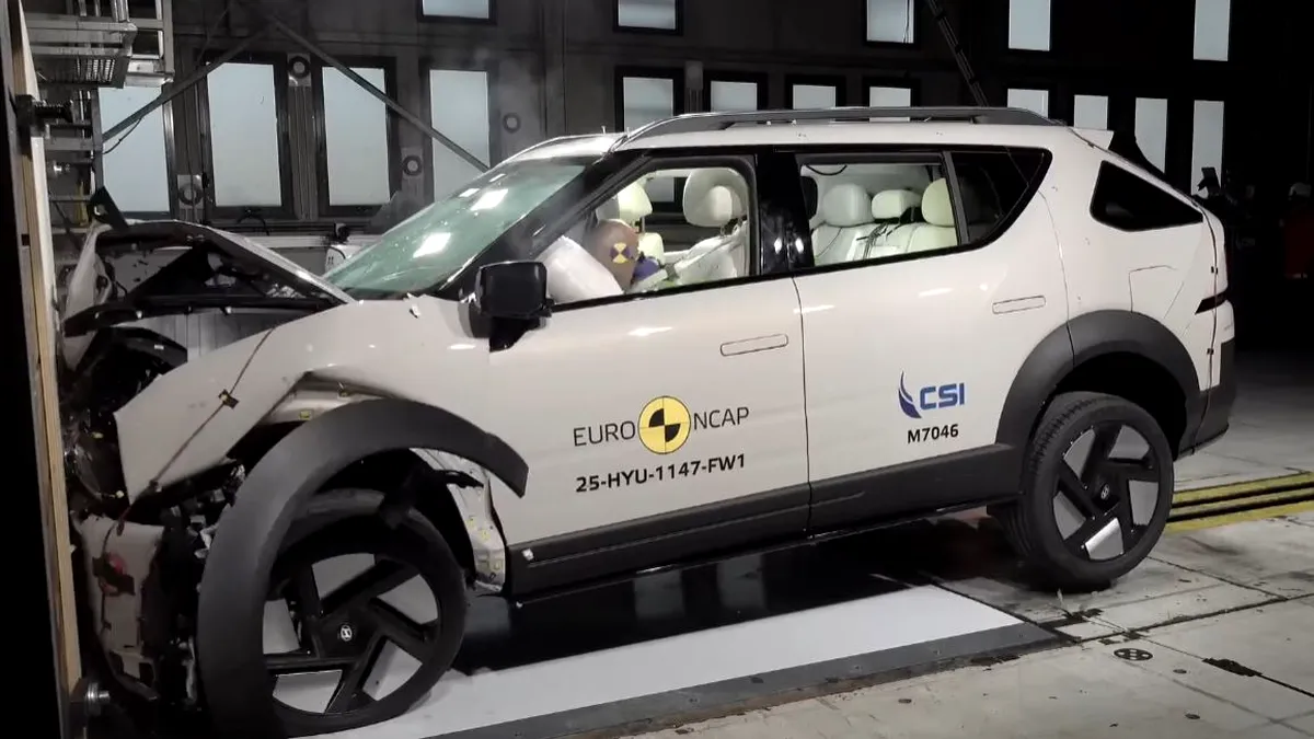 Hyundai NEXO trece printr-un nou test Euro NCAP. Cum se descurcă SUV-ul pe hidrogen la capitolul siguranță